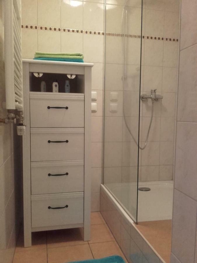 Apartment-Unter-Reet Кил Екстериор снимка