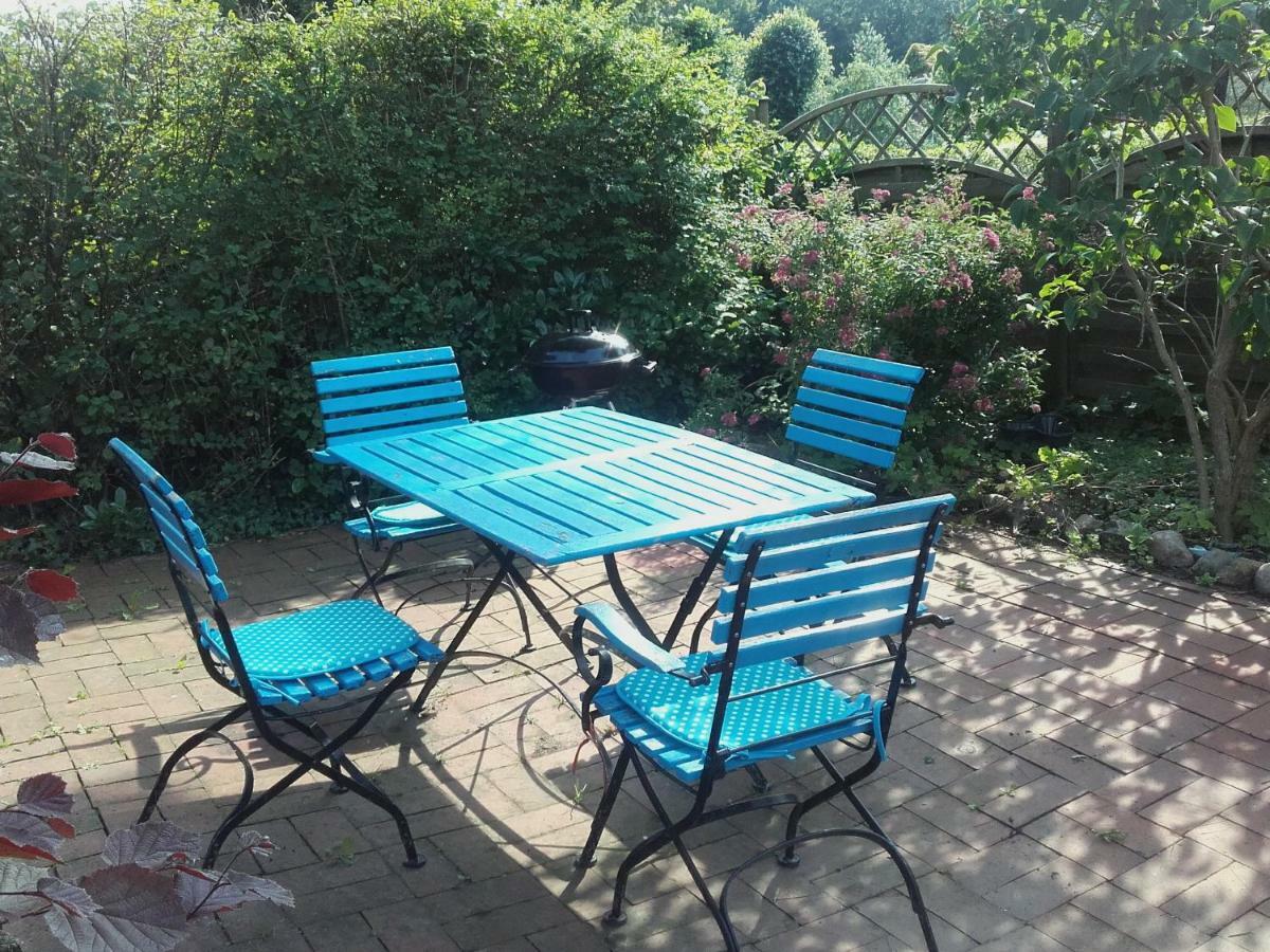 Apartment-Unter-Reet Кил Екстериор снимка